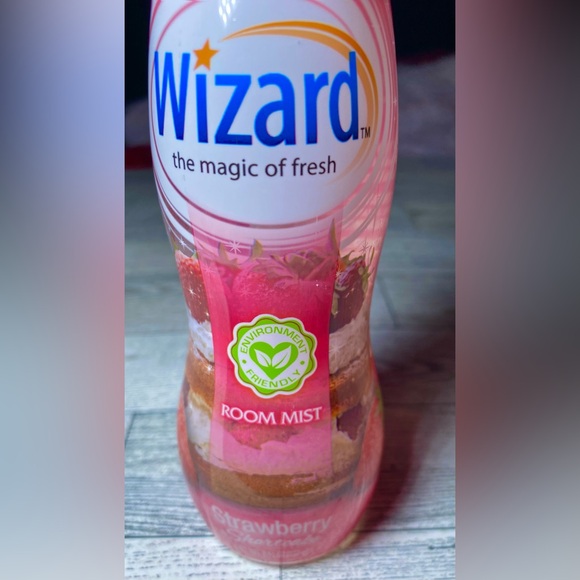 Wizard Room Mist Scented Air Freshener Mango & Strawberry Lot‎ Of 2 - Picture 5 of 5